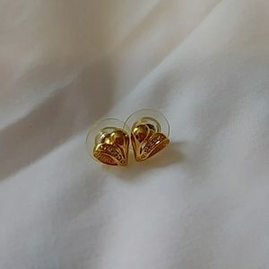 Cute golden heart earrings